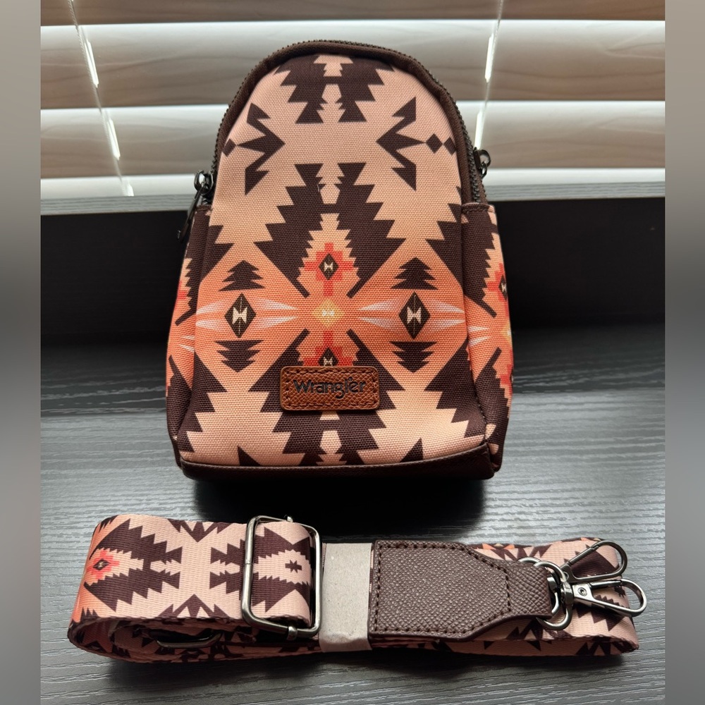 Wrangler Bag with Straps
